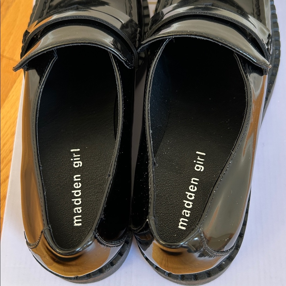 Madden Girl Ambrosse Loafers - Picture 8 of 15